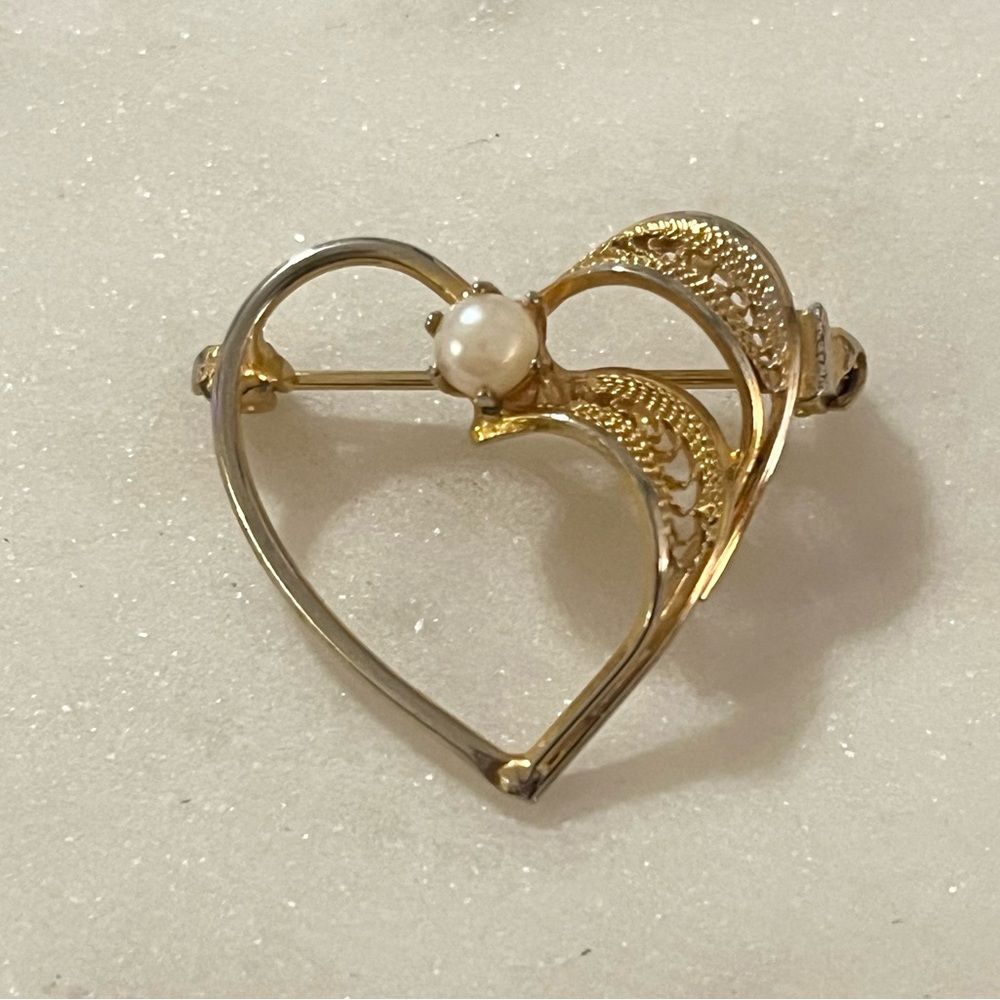 Vintage Gold And Silver Tone Filigree Heart Brooch Pin with Faux Pearl